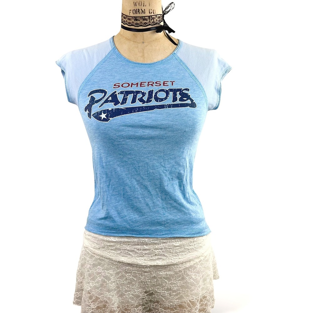 Y2K Patriots Baseball Baby Tee Women XS Cap Sleeve 2000s Streetwear Blokette